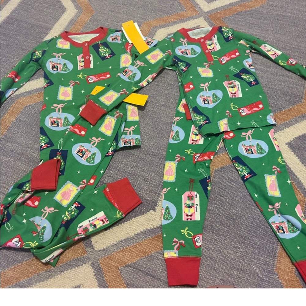Nwt Sarah Jane pajamas tbbc